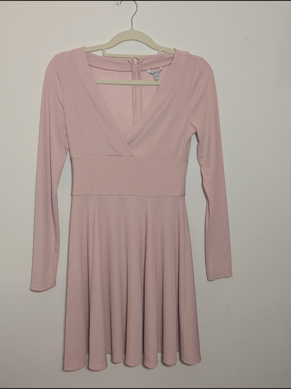 Guess Long Sleeve V-Neck Fit-and-Flare Dress in Light Pink